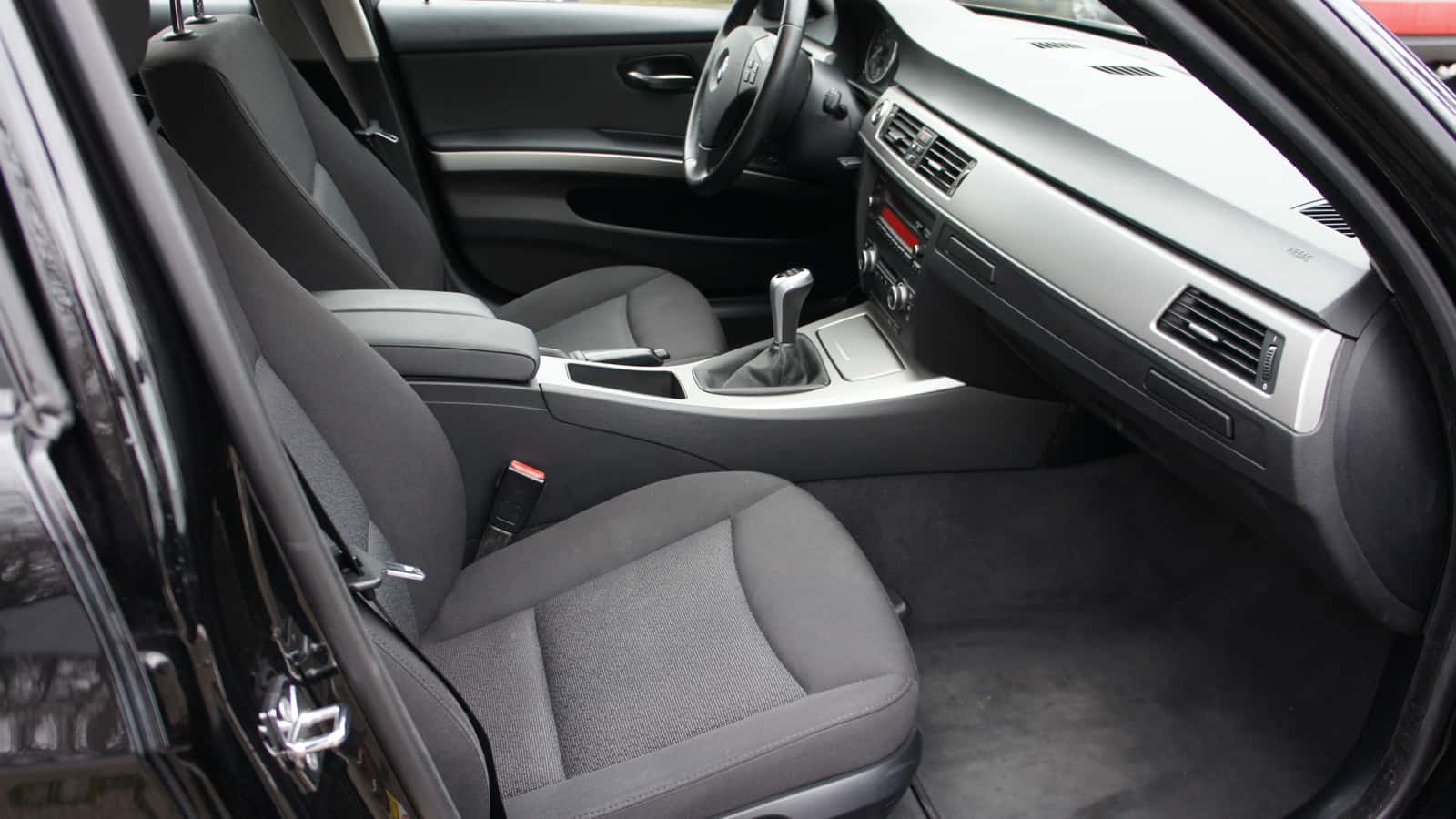 BMW 318d Touring Bild