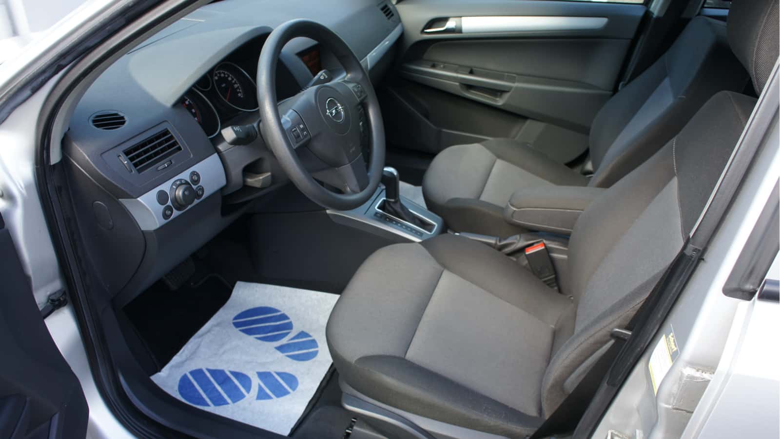 Opel Astra H Lim. Enjoy Bild