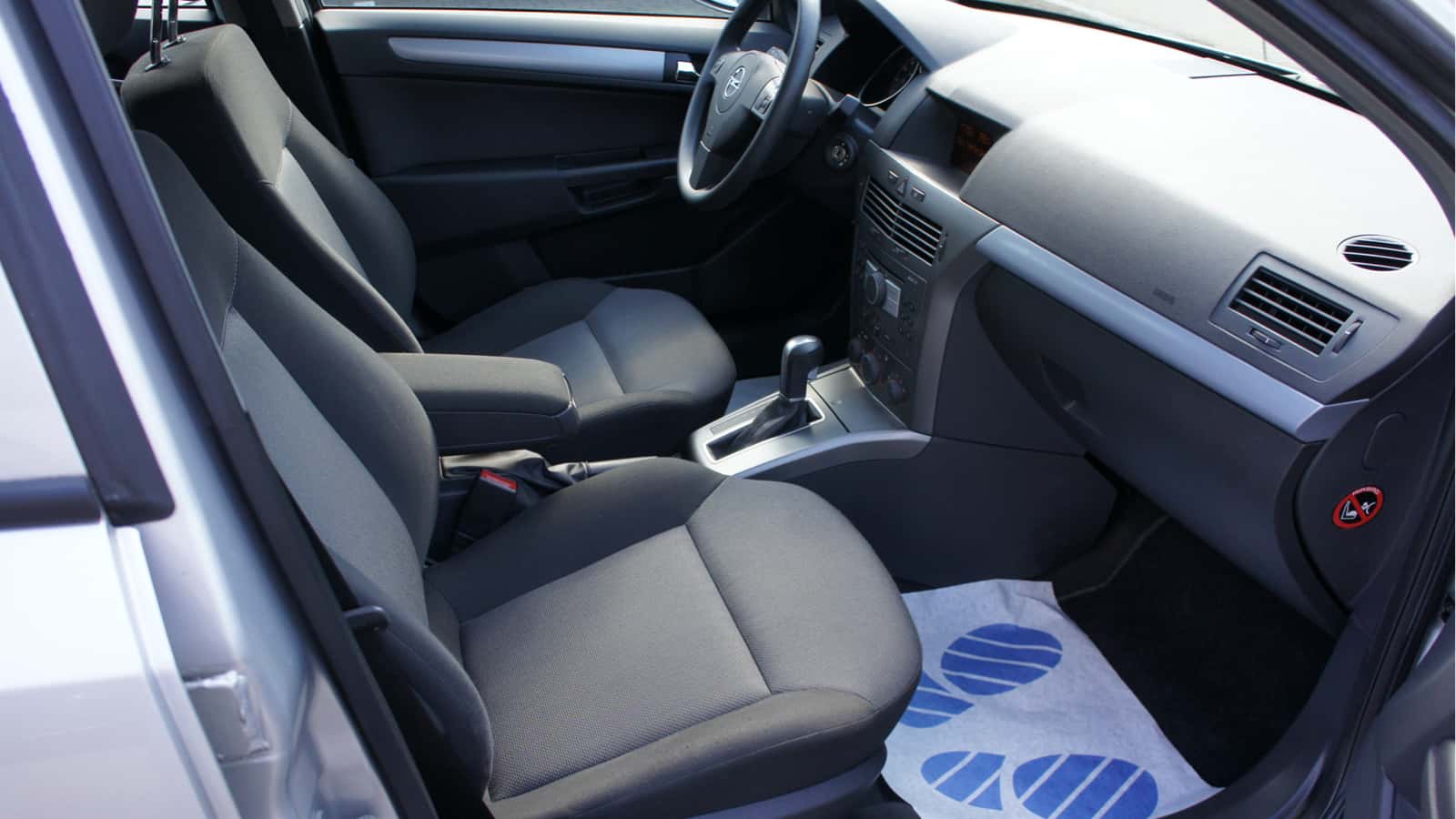 Opel Astra H Lim. Enjoy Bild